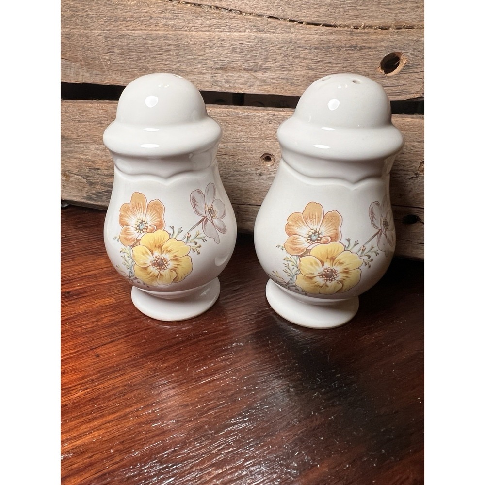 Noritake Autumnwind Salt Pepper Set 4" stoneware 1980s vtg floral stove top pair